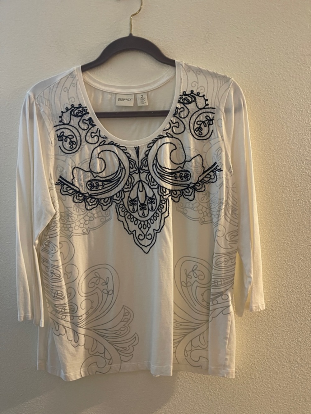 Chicos White Long-Sleeve Scoop Neck Top with Black and Silver Embroidery